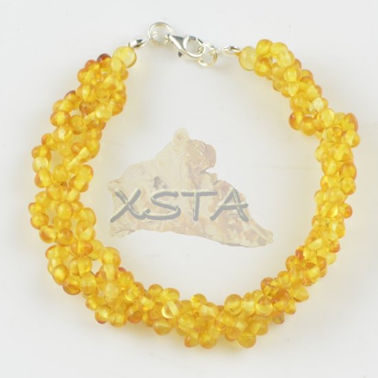 Yellow amber bracelet with silver clasp